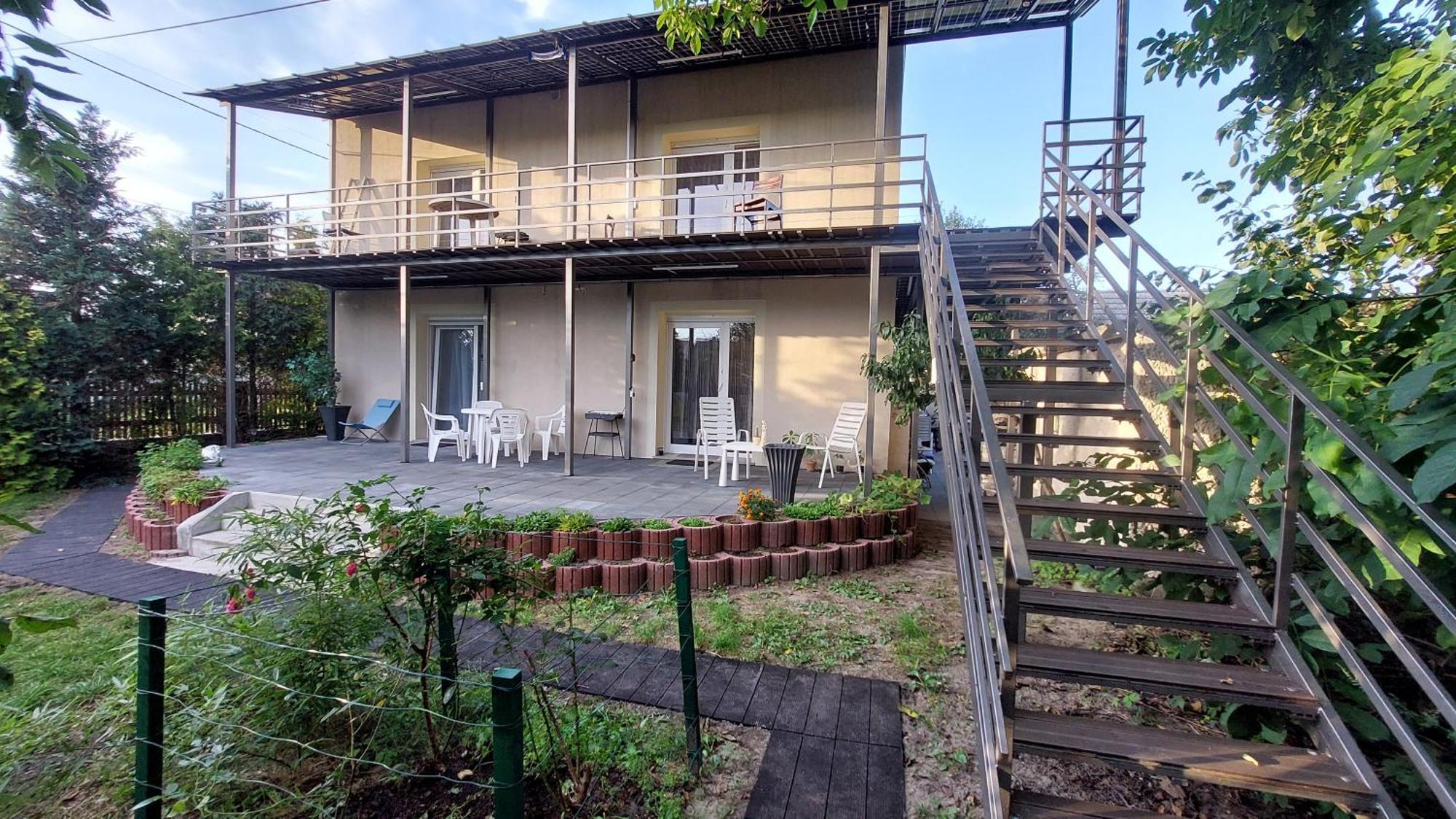 Konty Apartment *